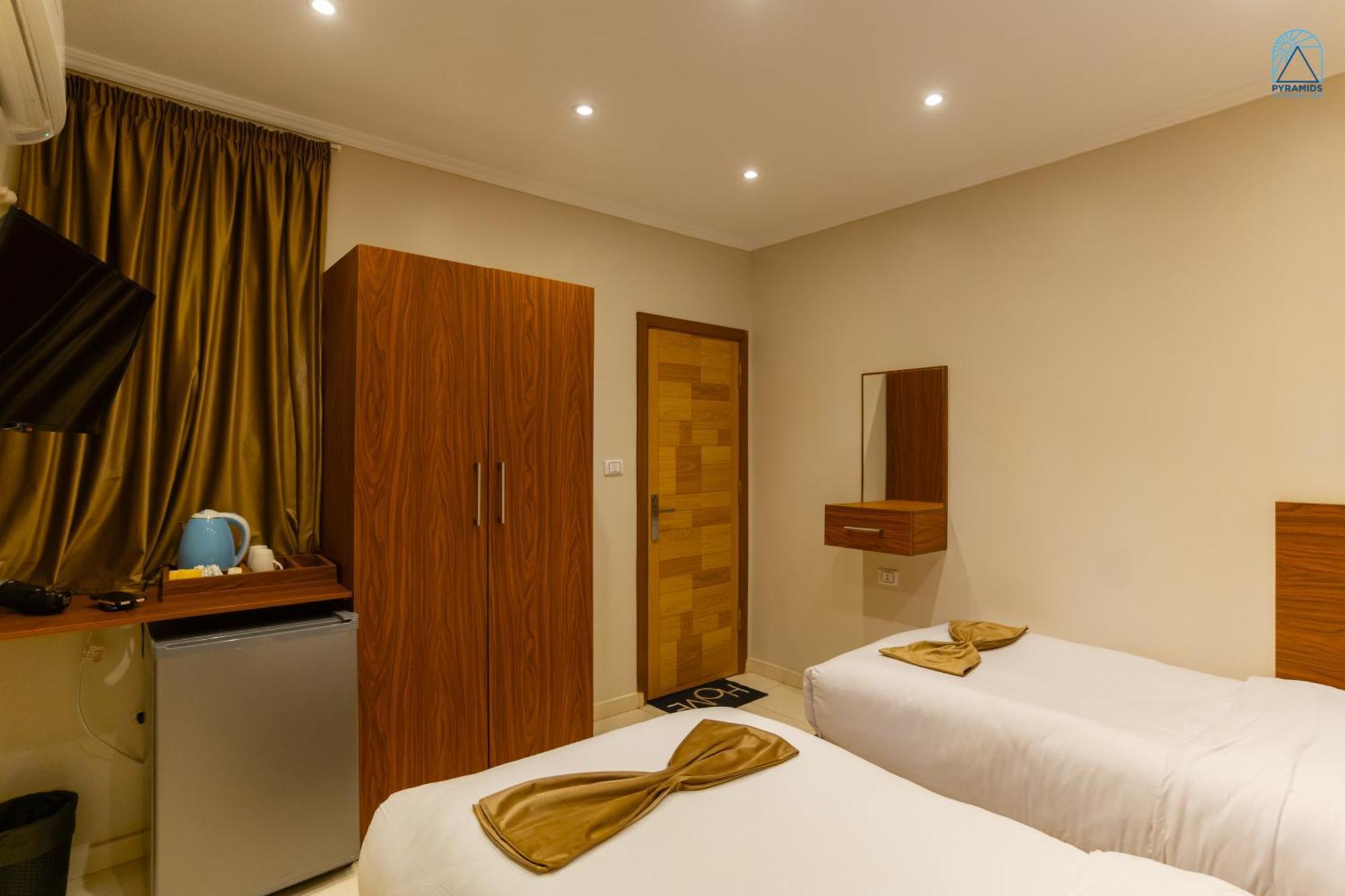 Hotel Pyramids On The Spot View Kafret el-Gabal Exterior foto